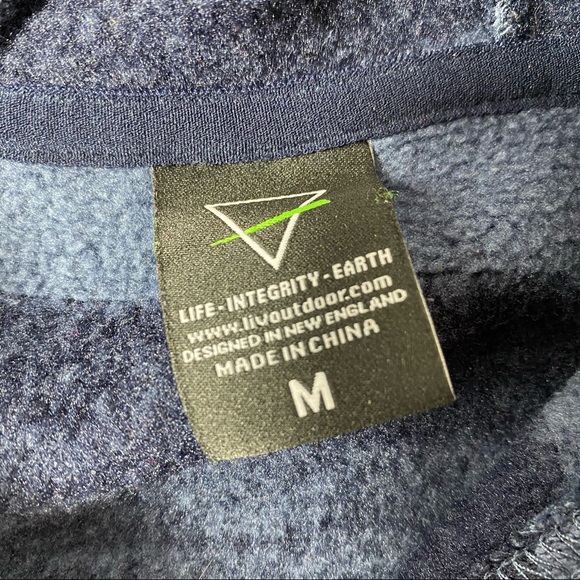 Warm cozy striped sweater medium - Picture 4 of 6